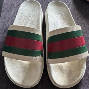 Gucci flip flops